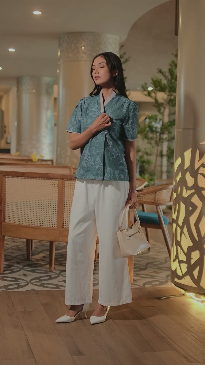 Hadinata Batik Premium Blouse Batik Wanita Lengan Pendek Superfine Wardhani Blue