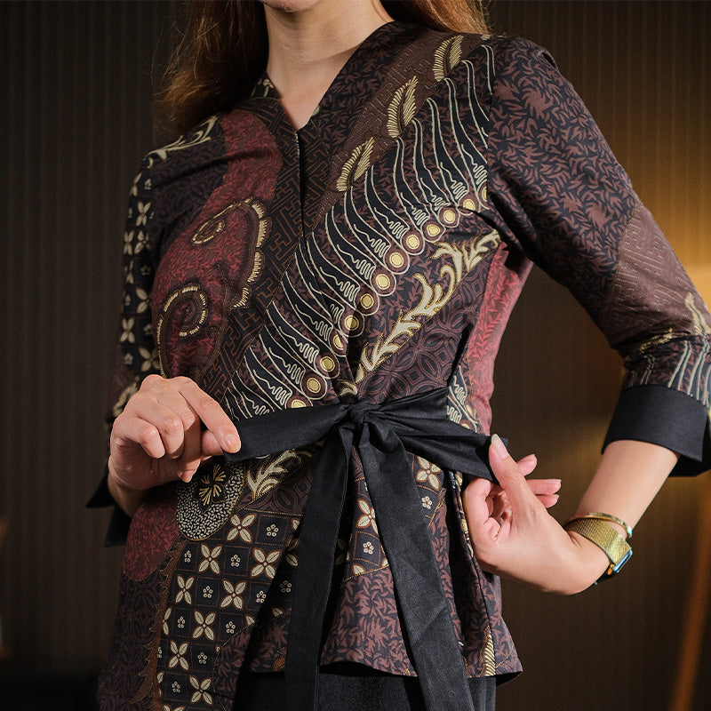 Hadinata Batik Premium Blouse Batik Wanita Lengan Panjang Superfine Deswan Maroon