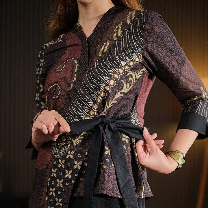 Hadinata Batik Premium Blouse Batik Wanita Lengan Panjang Superfine Deswan Maroon